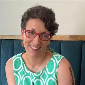 Meet your Posher, Stephanie